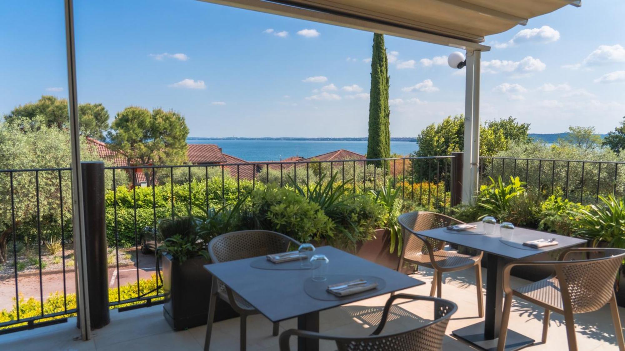 Ahg Riva Del Sole Hotel - Adults Only Moniga del Garda Exterior photo